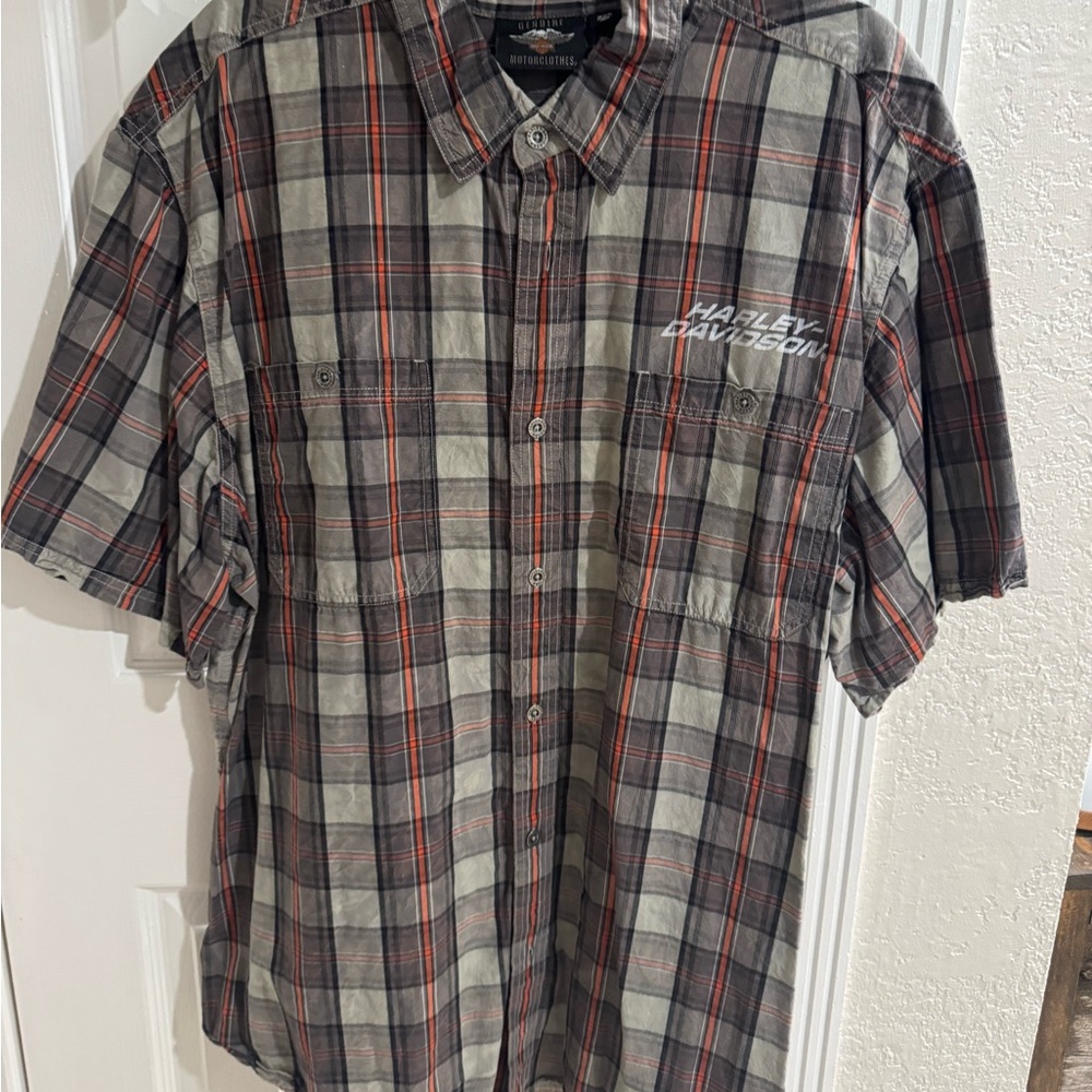 Harley-Davidson Gray and Red Casual Button Down Shirt